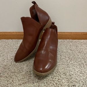 Women's Nora Cut Out Ankle Bootie - Universal Thread, Cognac